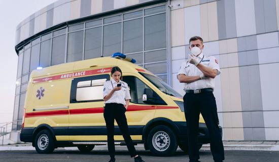 班玛救护车转运病人算来回费用吗？